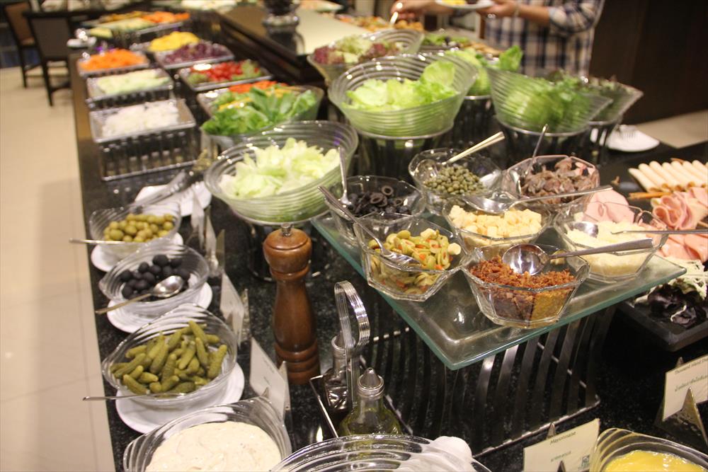 チェンマイ滞在中に野菜が食べたくなったら行くべきレストラン3選